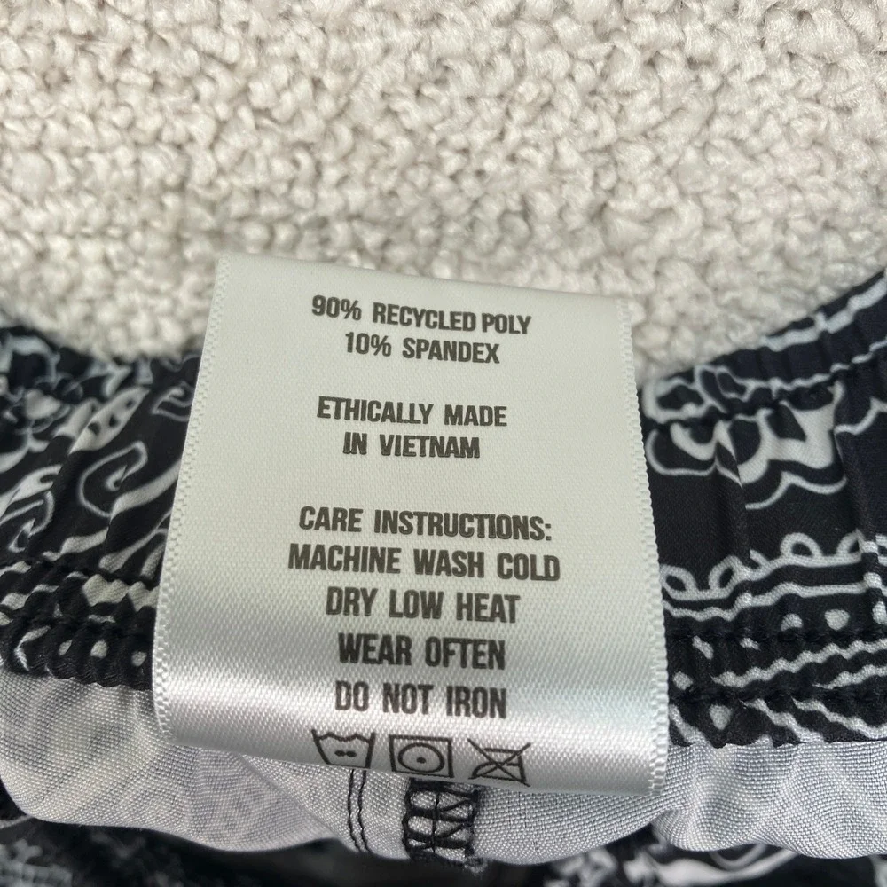 Cove Mens 36 Black White Paisley Bandana 5 Inch Inseam Short Running Gym  Casual